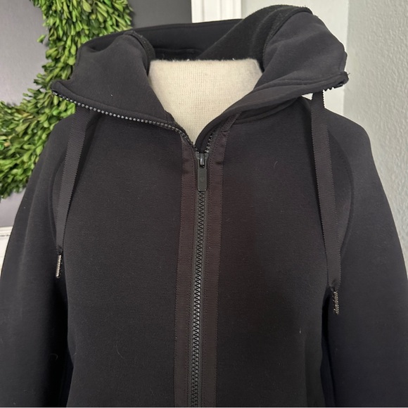 Lululemon Black Zip Up Hoodie - Size 4 - Picture 3 of 6